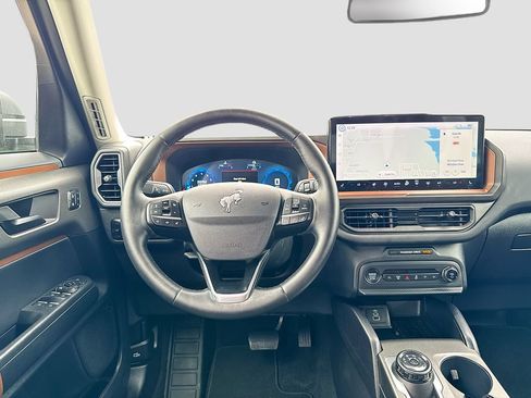 Certified 2025 Ford Bronco Sport Outer Banks w/ Outer Banks Tech Package+ AWD/4WD image 25