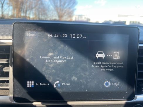 Used 2021 Hyundai Venue SEL image 15