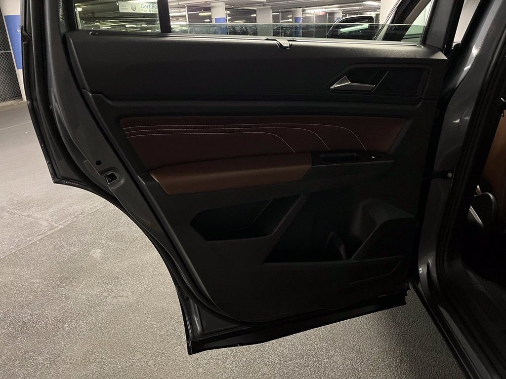 Used 2023 Volkswagen Atlas SE w/ Panoramic Sunroof Package AWD/4WD image 22