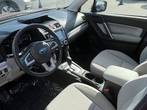 Used 2017 Subaru Forester 2.5i Premium image 14