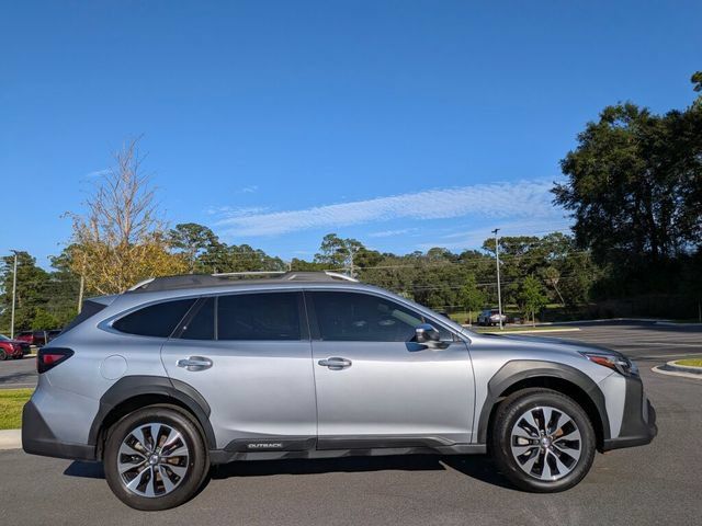 Used 2023 Subaru Outback Touring AWD/4WD image 5