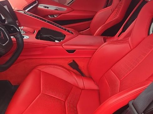 Used 2024 Chevrolet Corvette Stingray Premium Cpe w/ Z51 Performance Package RWD image 4