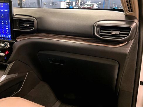 Used 2023 Ford Explorer Limited w/ Limited Technology Package image 13