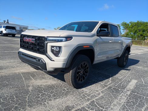 New 2026 GMC Canyon Elevation image 7