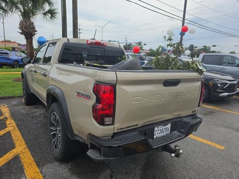 Used 2024 Chevrolet Colorado Trail Boss w/ LPO, Dark Essentials Package AWD/4WD image 3