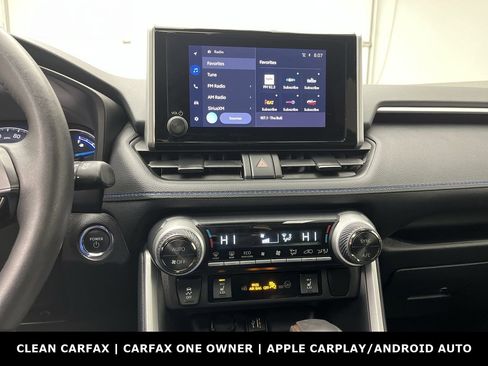 Used 2024 Toyota RAV4 SE w/ Convenience Package image 17