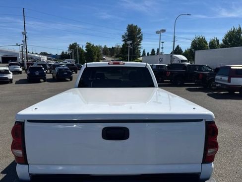 Used 2004 GMC Sierra 2500 SLE w/ Heavy-Duty Power Package RWD image 10
