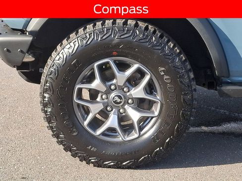 Used 2021 Ford Bronco Badlands image 8