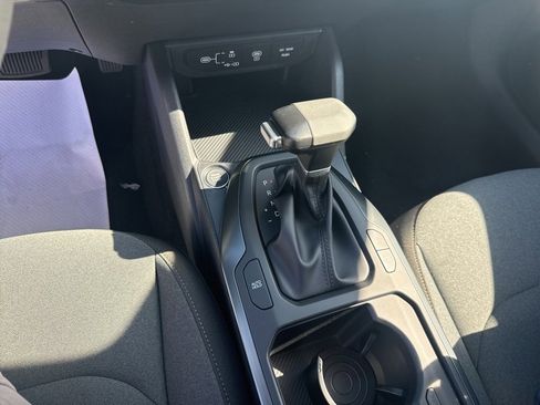 New 2025 Kia K4 LXS image 36