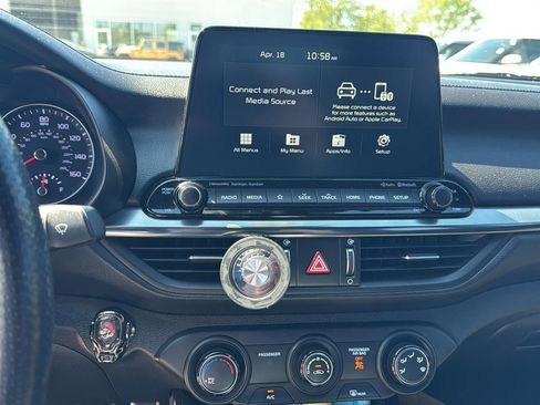 Used 2021 Kia Forte GT-Line w/ GT-Line Premium Package FWD image 15