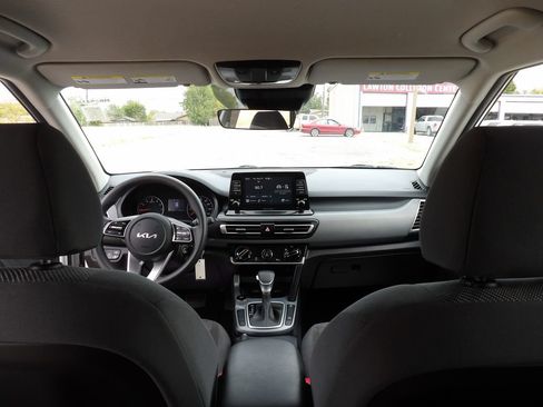 Used 2022 Kia Seltos LX AWD/4WD image 22
