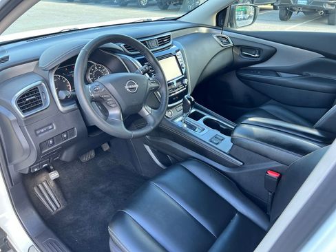 Used 2024 Nissan Murano SV AWD/4WD image 10
