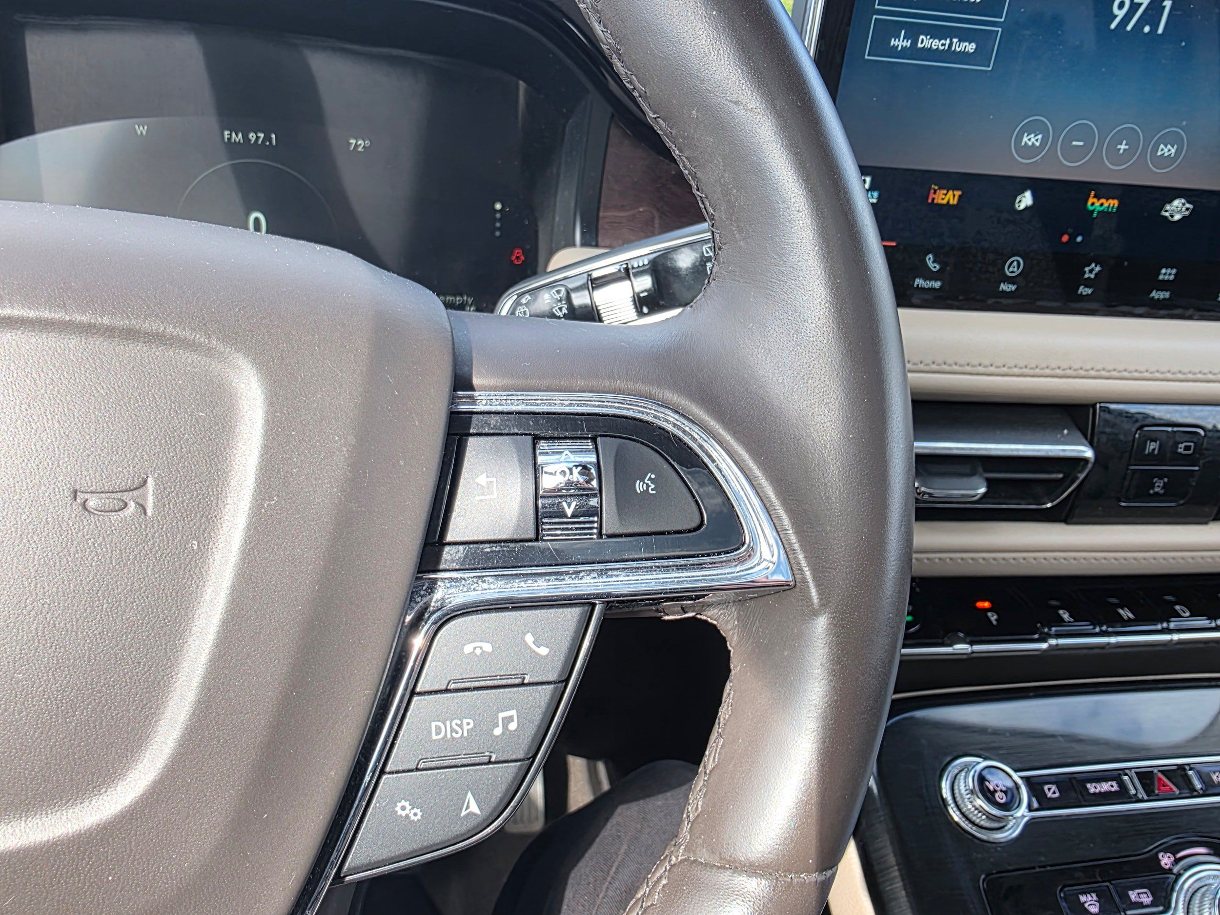 Used 2022 Lincoln Nautilus Reserve AWD/4WD image 16
