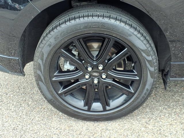 Used 2024 Ford Edge ST-Line AWD/4WD image 7