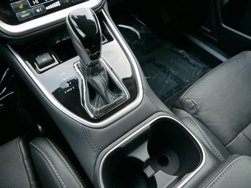 Used 2023 Subaru Outback Limited image 23