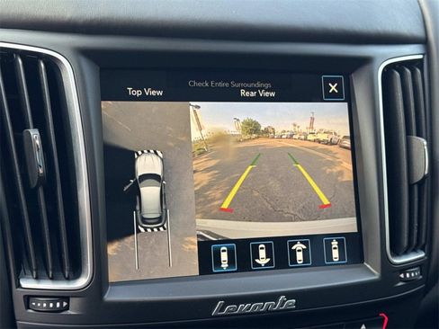 Used 2018 Maserati Levante S GranSport image 15