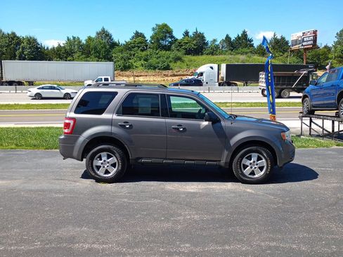 Used 2012 Ford Escape XLT AWD/4WD image 6