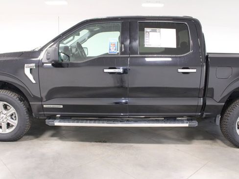Used 2024 Ford F150 XLT w/ Mobile Office Package image 6