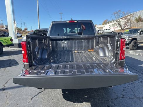 New 2026 RAM 1500 4x4 Crew Cab image 13