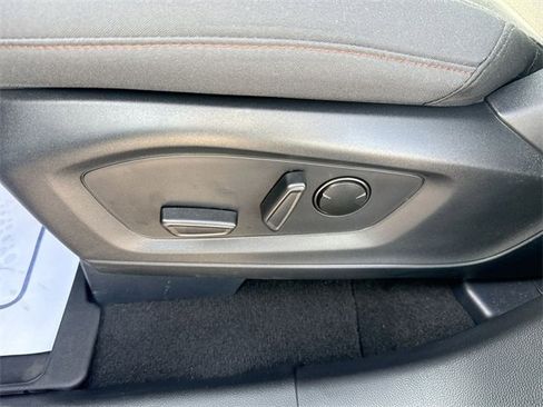 Used 2025 Ford Explorer Active image 19