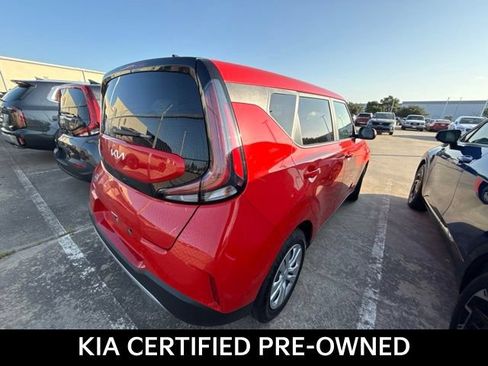 Certified 2025 Kia Soul LX FWD image 5