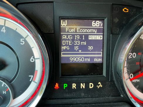 Used 2018 Dodge Grand Caravan GT image 32