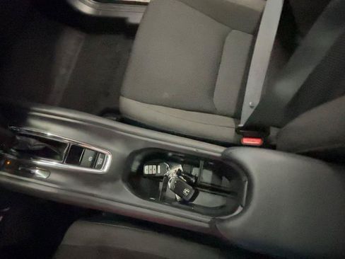 Used 2022 Honda HR-V EX image 37