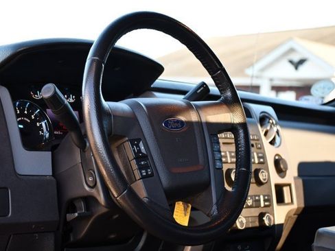 Used 2012 Ford F150 XLT w/ XLT Chrome Pkg image 11