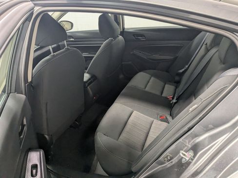 Used 2025 Nissan Altima 2.5 SV FWD image 22