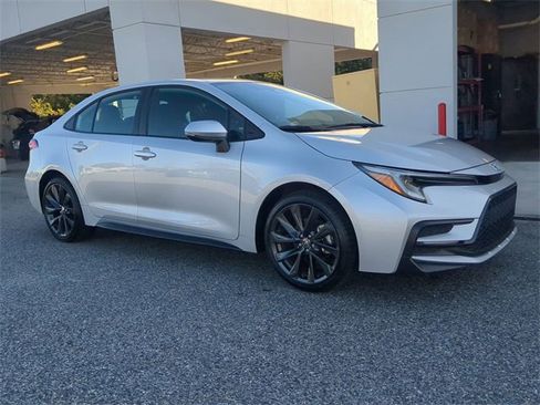 Certified 2023 Toyota Corolla SE image 2