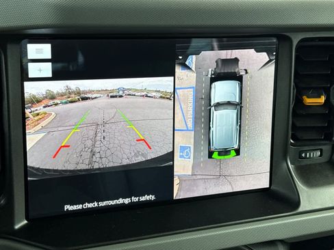 Used 2023 Ford Bronco Badlands image 22