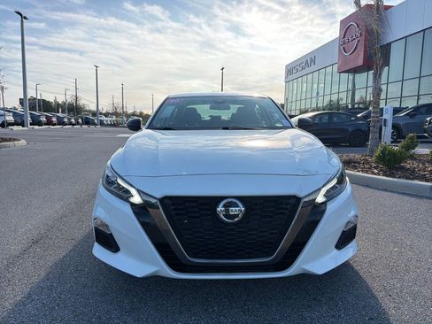Used 2020 Nissan Altima 2.5 SR image 2