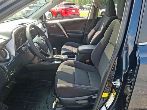 Used 2018 Toyota RAV4 XLE w/ Plus Extra Value Package AWD/4WD image 13