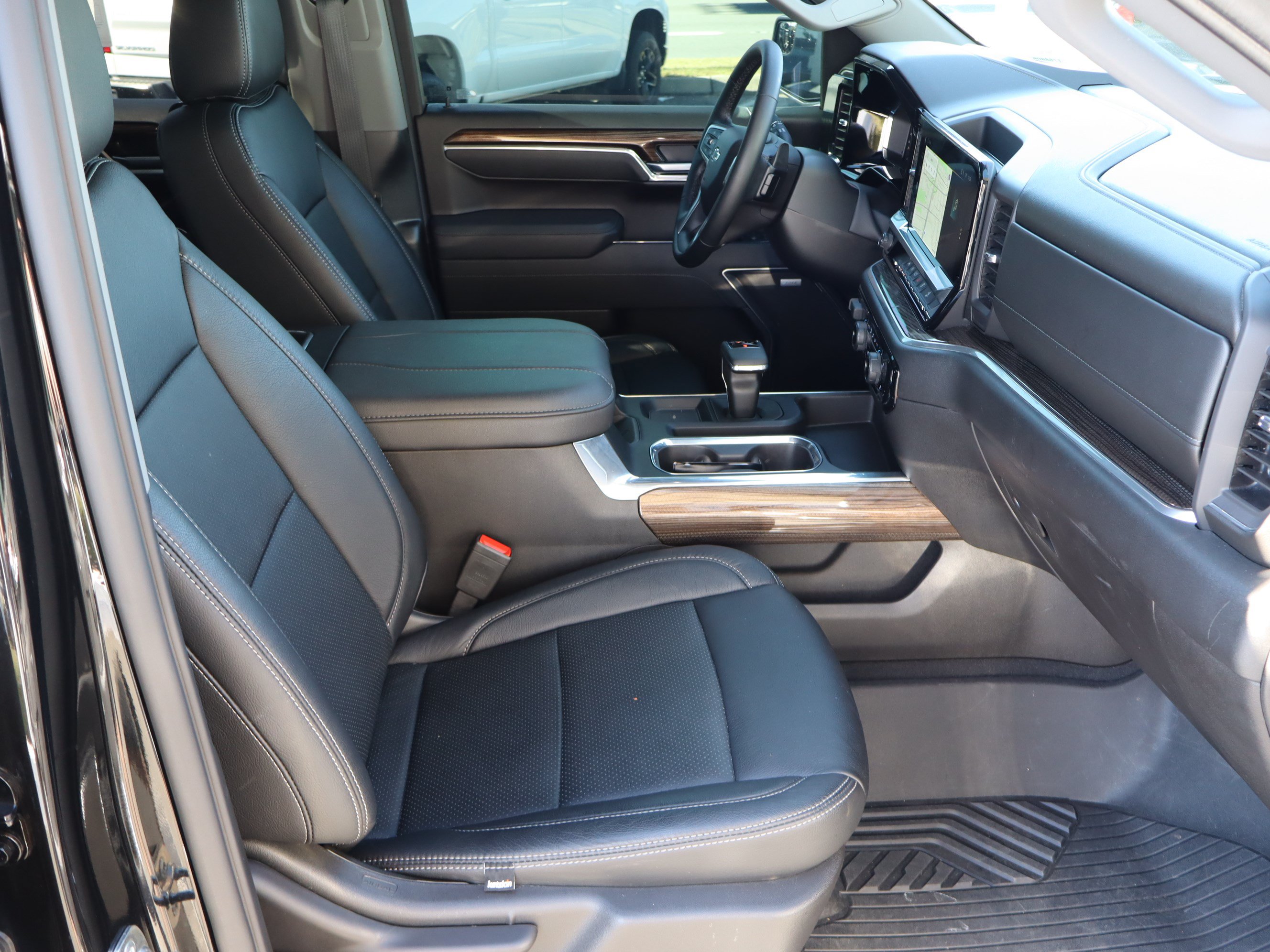 Used 2026 Chevrolet Silverado 1500 RST AWD/4WD image 37