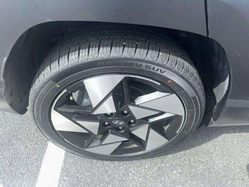 Used 2024 Hyundai Kona Limited image 20