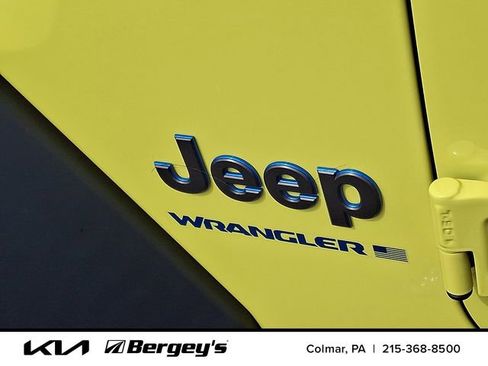 Used 2023 Jeep Wrangler Unlimited Rubicon 4xe image 33