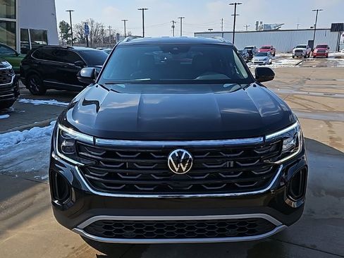 New 2026 Volkswagen Atlas Cross Sport SE AWD/4WD image 2