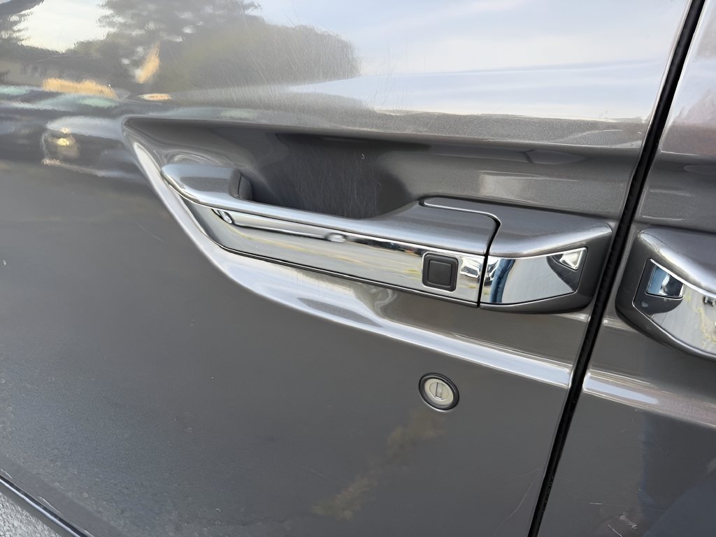 Used 2016 Honda Odyssey SE image 13