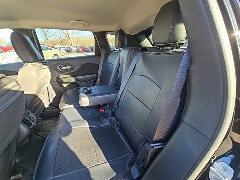 Used 2016 Jeep Cherokee Latitude image 15
