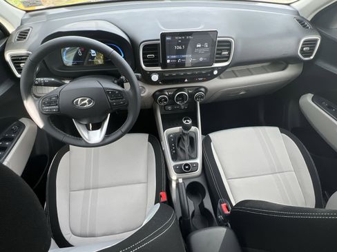New 2026 Hyundai Venue SEL image 21