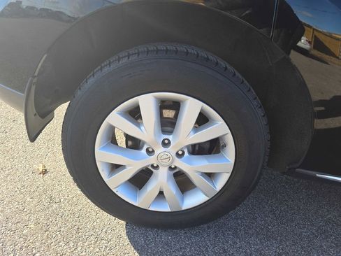 Used 2011 Nissan Murano SV image 39