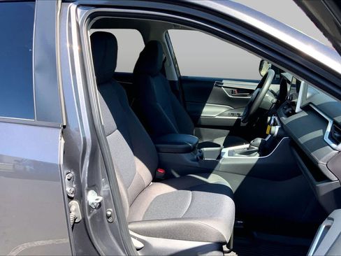 Certified 2025 Toyota RAV4 LE FWD image 8