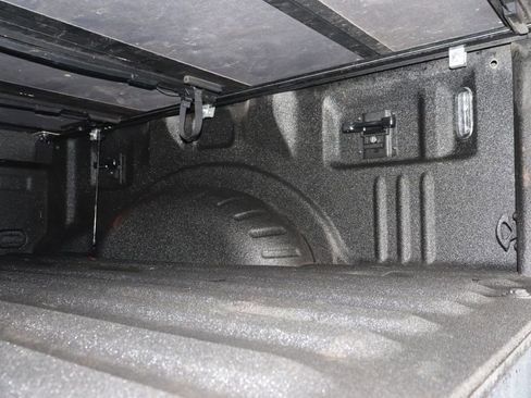 Used 2022 Ford F250 Platinum image 22