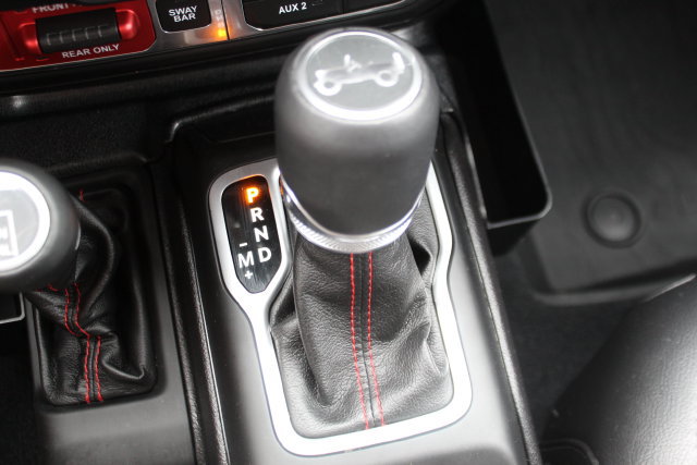 Used 2018 Jeep Wrangler Unlimited Rubicon AWD/4WD image 22