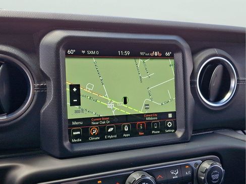 Used 2023 Jeep Wrangler Unlimited Sahara w/ Cold Weather Group AWD/4WD image 16