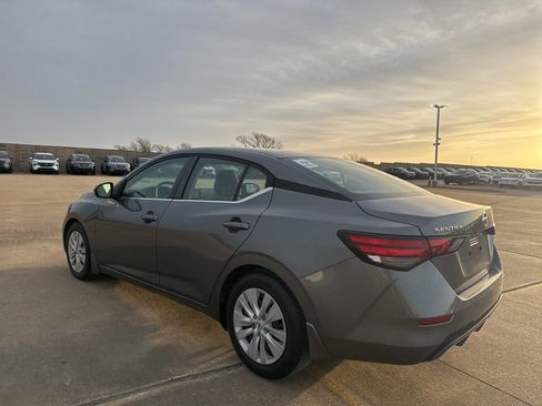 Certified 2020 Nissan Sentra S image 9