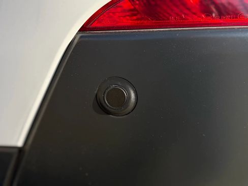 Used 2018 Land Rover Discovery Sport HSE image 47