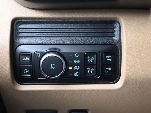 New 2026 Ford F250 Lariat w/ Black Appearance Package image 23