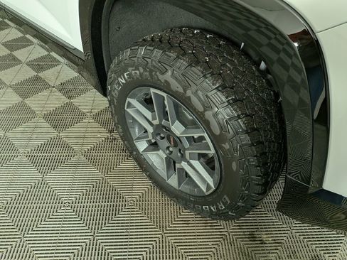 New 2026 GMC Terrain AT4 w/ Convenience Package III AWD/4WD image 13