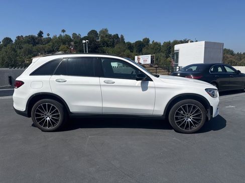 Used 2022 Mercedes-Benz GLC 300 image 4